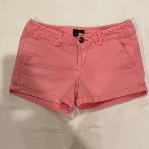American eagle outfitters size 6 Khaki material shorts! These are a mango color!